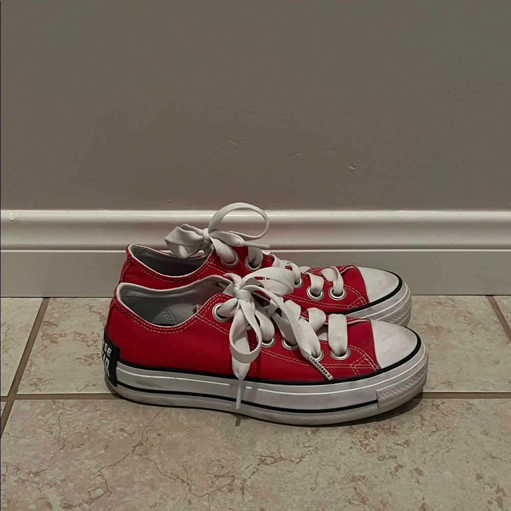 Red Platform Converses - Picture 2 of 5
